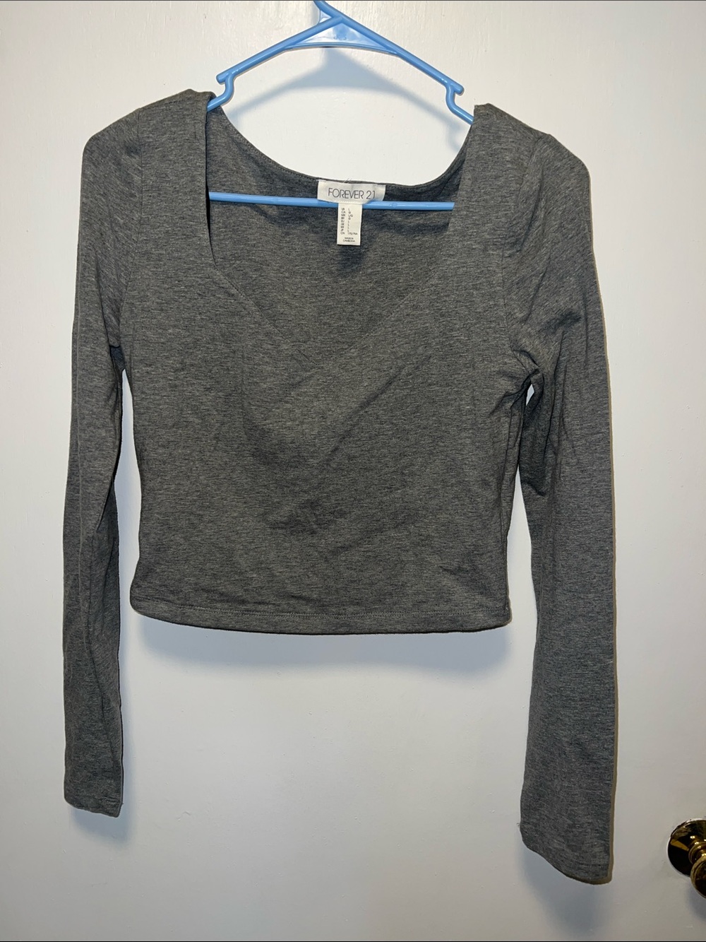 Forever 21 Charcoal Gray Long-Sleeve Crop Top